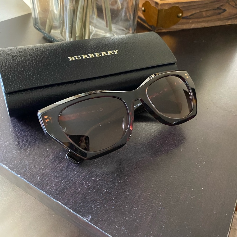Burberry sunglasses